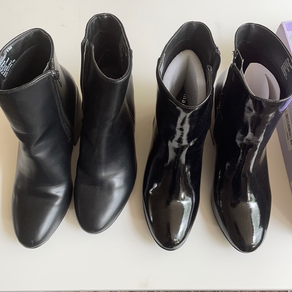 Lot of two black boots